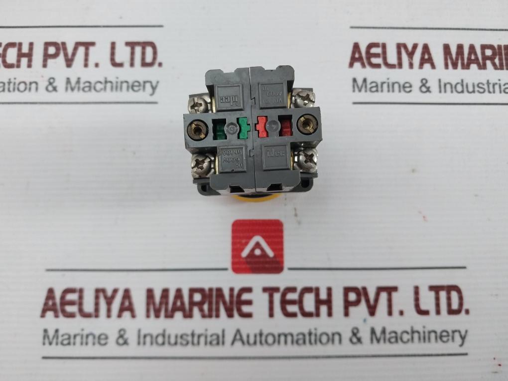 Push-button Switch Idec Part No: 41-10650