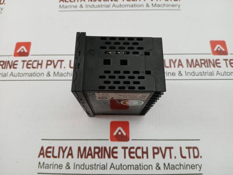 Pxf5Aba2-fvy00 P Temperature Controller 100-240V Ac 50/60Hz Fuji Electric