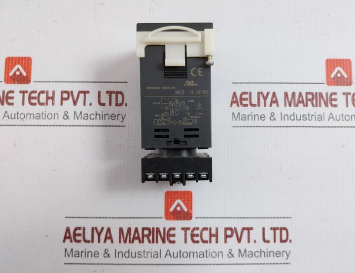Pxz4Tay2-5Vc26-d Temperature Controller Fuji Electric 50/60Hz