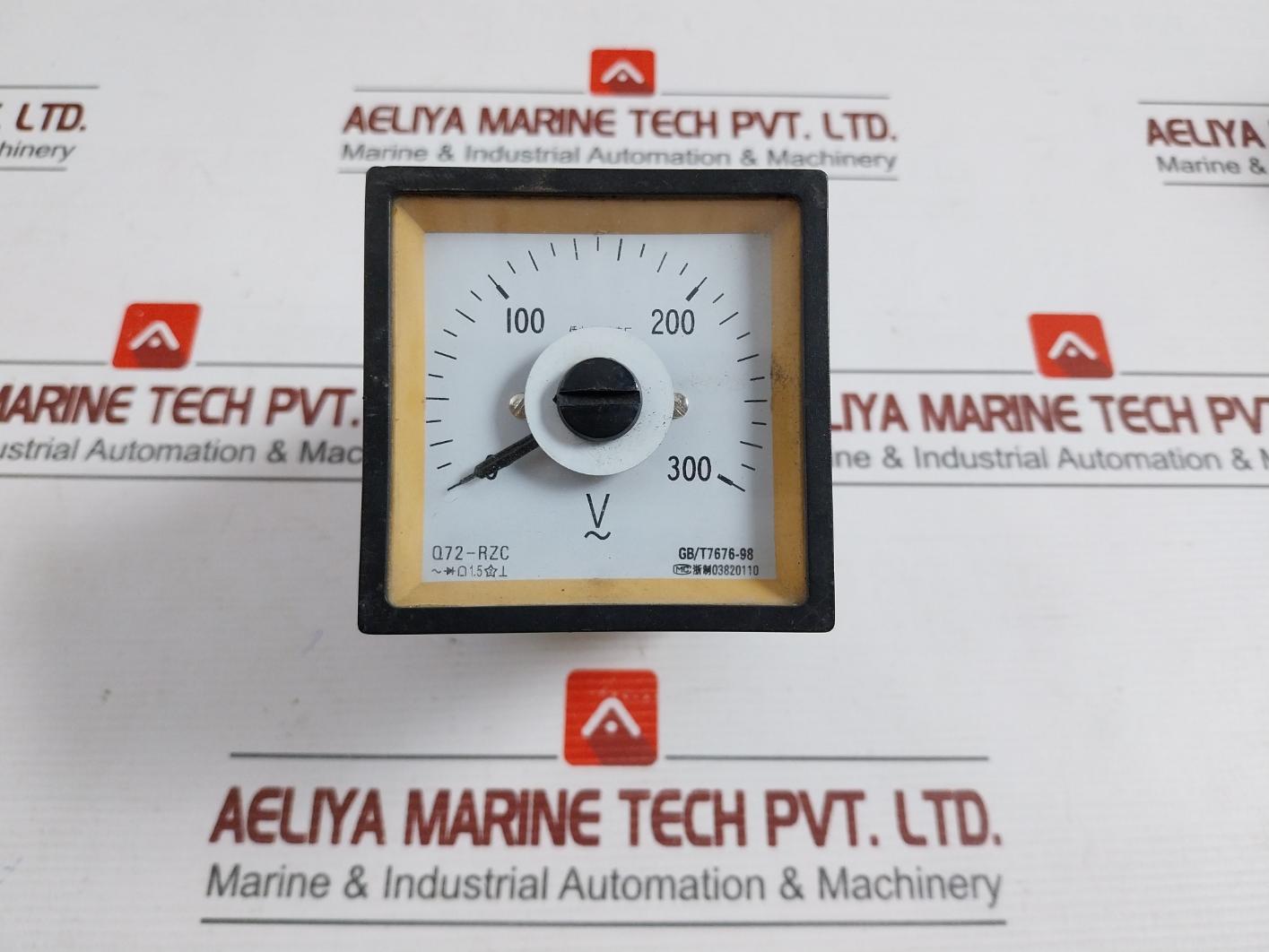 Qiaoguang Electric Q72-rzc Analog Voltmeter 0-300V