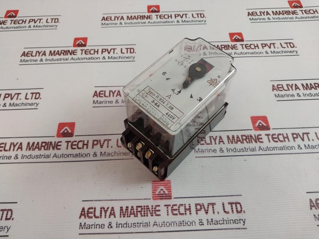R 834 T.09 Overcurrent Protection Relay 3-6A 440V