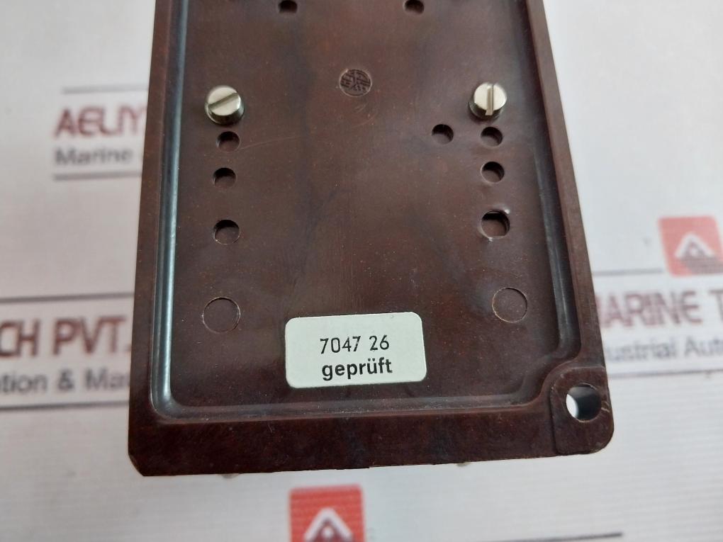 R 834 T.09 Overcurrent Protection Relay 3-6A 440V