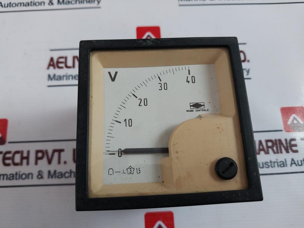 Radio-controle 0-40V Analog Voltmeter