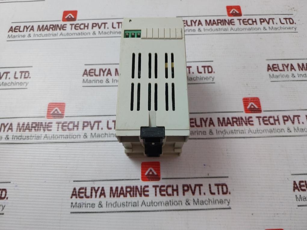 Radix Si3P 3-port Signal Isolator