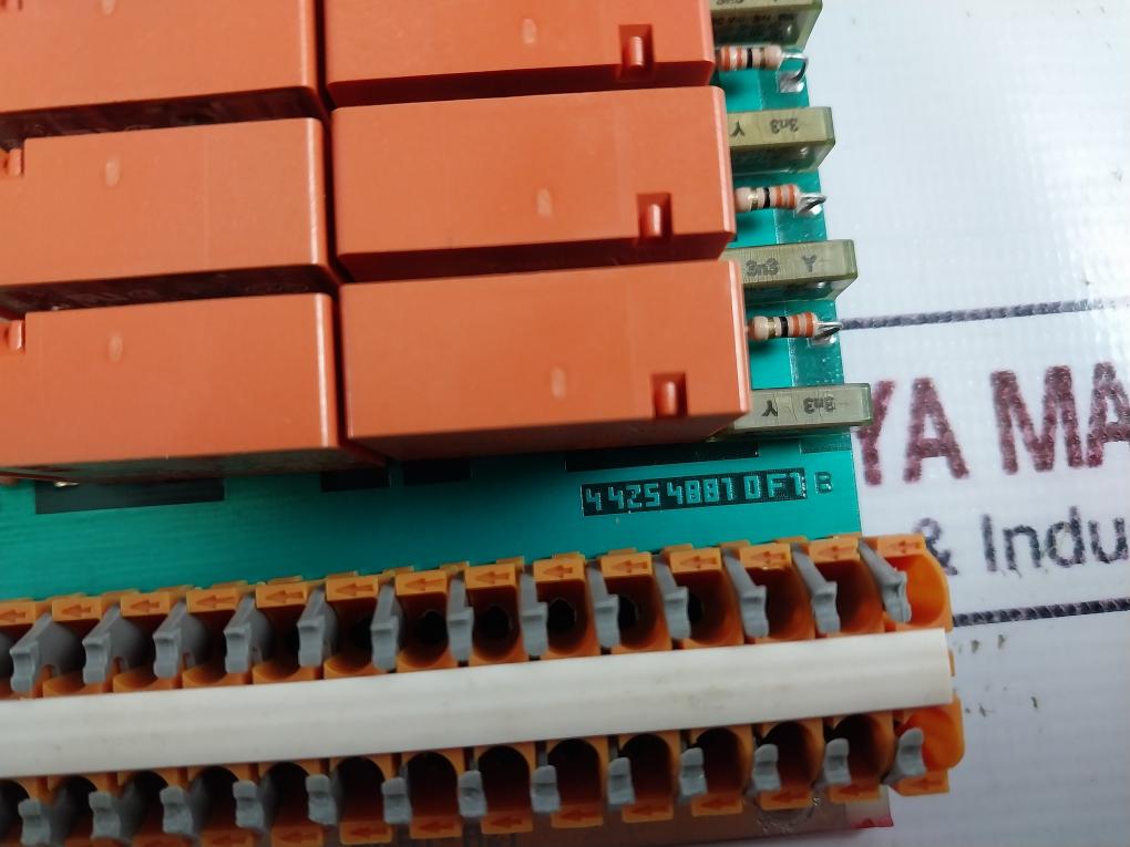 Radwell PCA1-A21 PC Board Relay Module 4425 4881 0F1 B