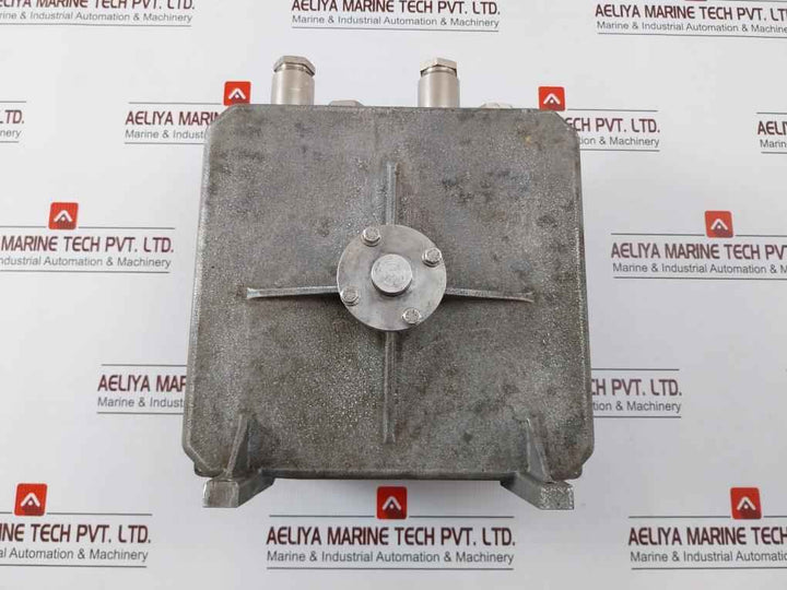 Raytheon Anschutz 101-532.ng001 E01 Anschutz Rudder Feedback Unit