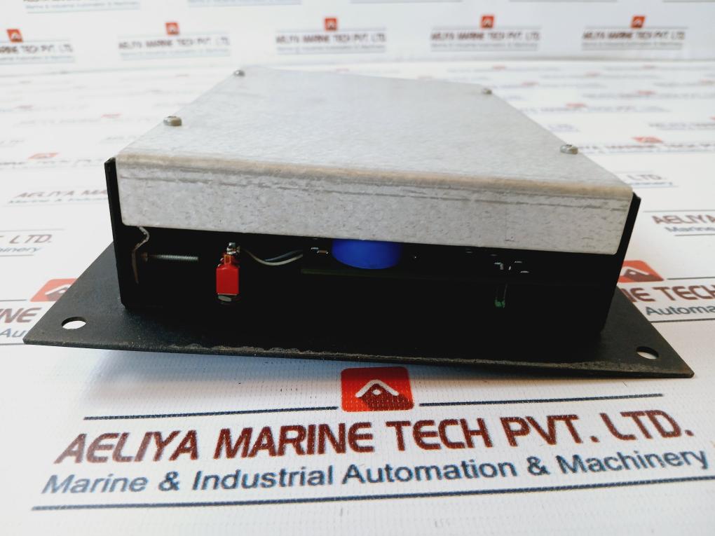 Raytheon Au 2000 Gmdss Distress Panel