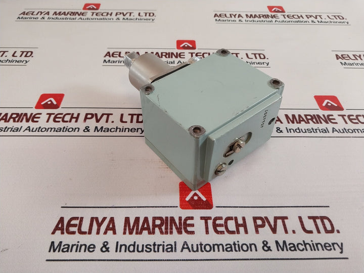 RD-1-0M5-01 -0,3…4 Kgf/Cm2 Pressure Switch