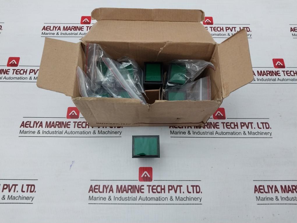 Rectangular-Indicator-Lamp-100-240Vac-50-60Hz-Hanyoung-Nux-Cr40-a0G-Lot-Of-8X-208709-1
