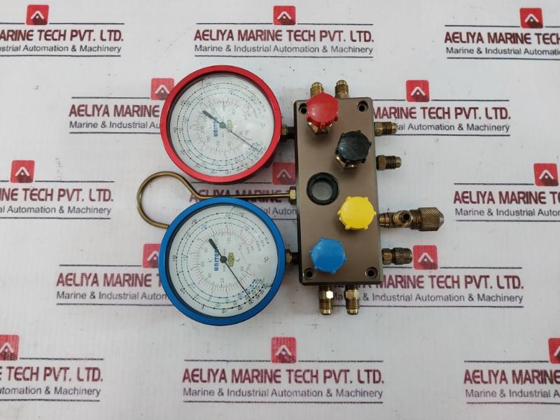 Refco 4-way Electronic Manifold Case -1 To +30 Bar