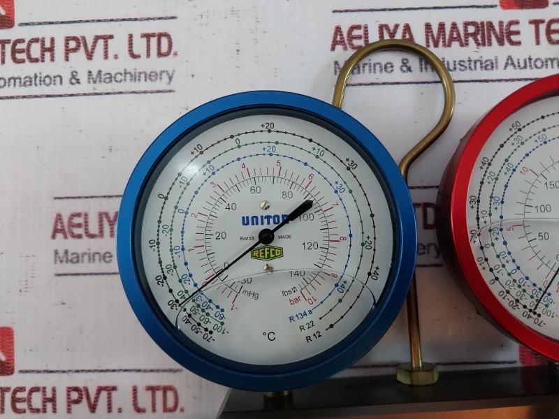 Refco 4-way Electronic Manifold Case -1 To +30 Bar