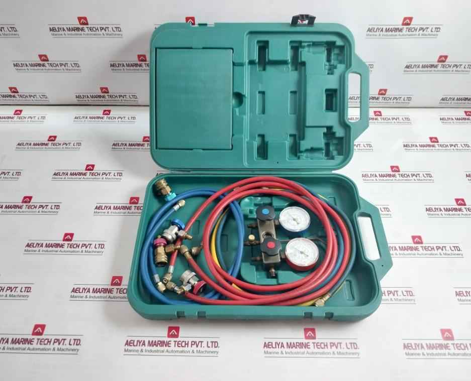 Refco Refrigeration Service Manifold With Charging Hose Set 30 Bar/430 Psi