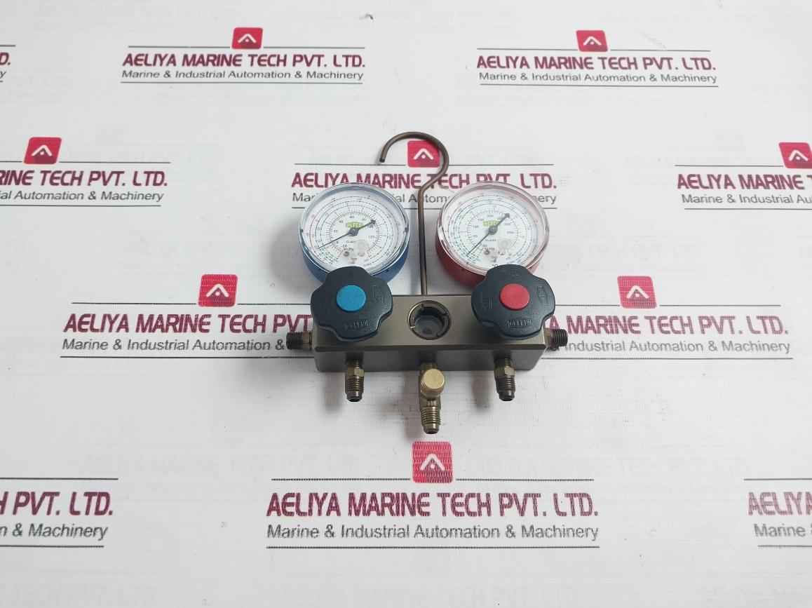 Refco Refrigeration Service Manifold With Charging Hose Set 30 Bar/430 Psi