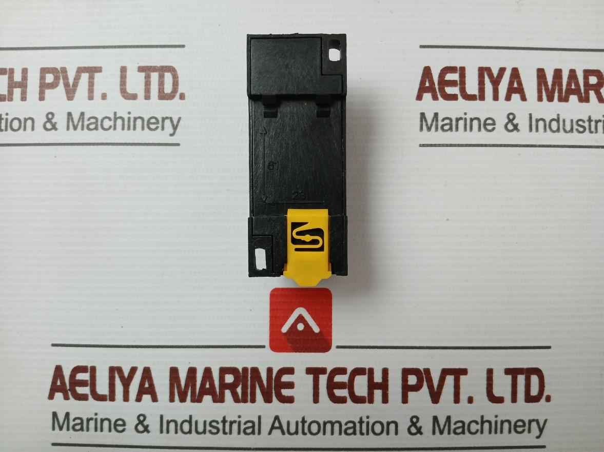 Relay Base Socket Brand Omron Part No: Pyf14A
