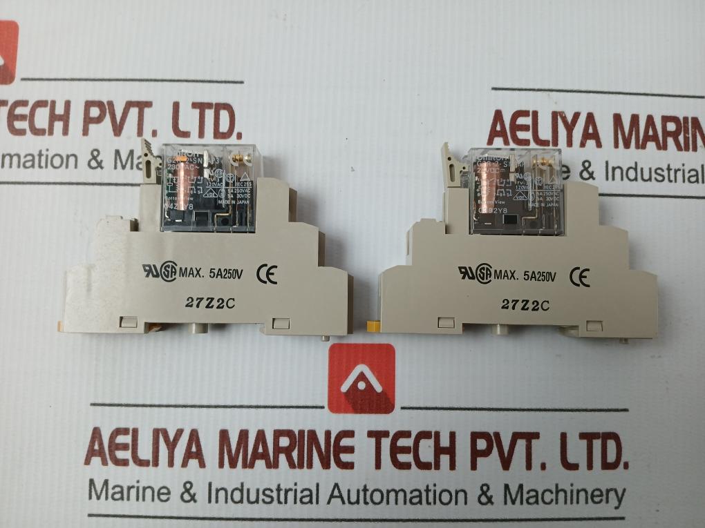 Lot Of 2X Din-rail Mount Relay With Socket 5A 250Vac Omron G2R-2-sn-ap3