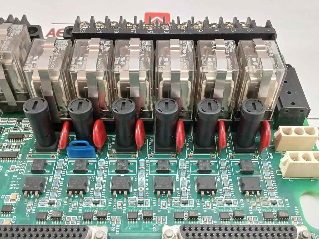 Relay Output Board By General Electric Is200Trlyh1Bgf - 94V0