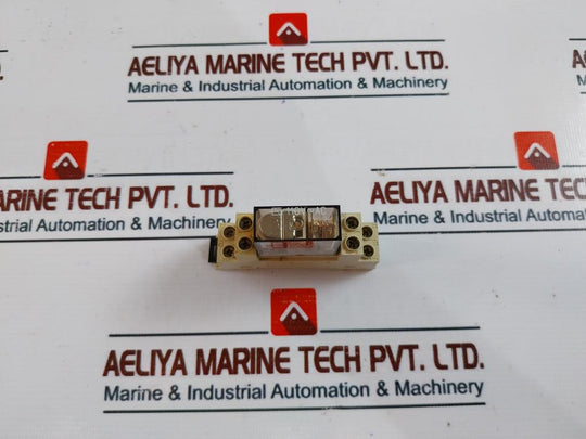 Rele E-15 Relay With Base 110V~ AC