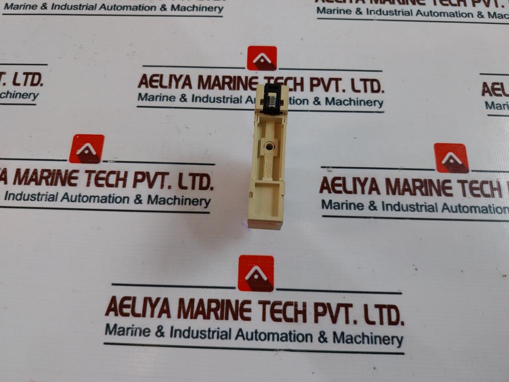 Rele E-52 Relay With Socket