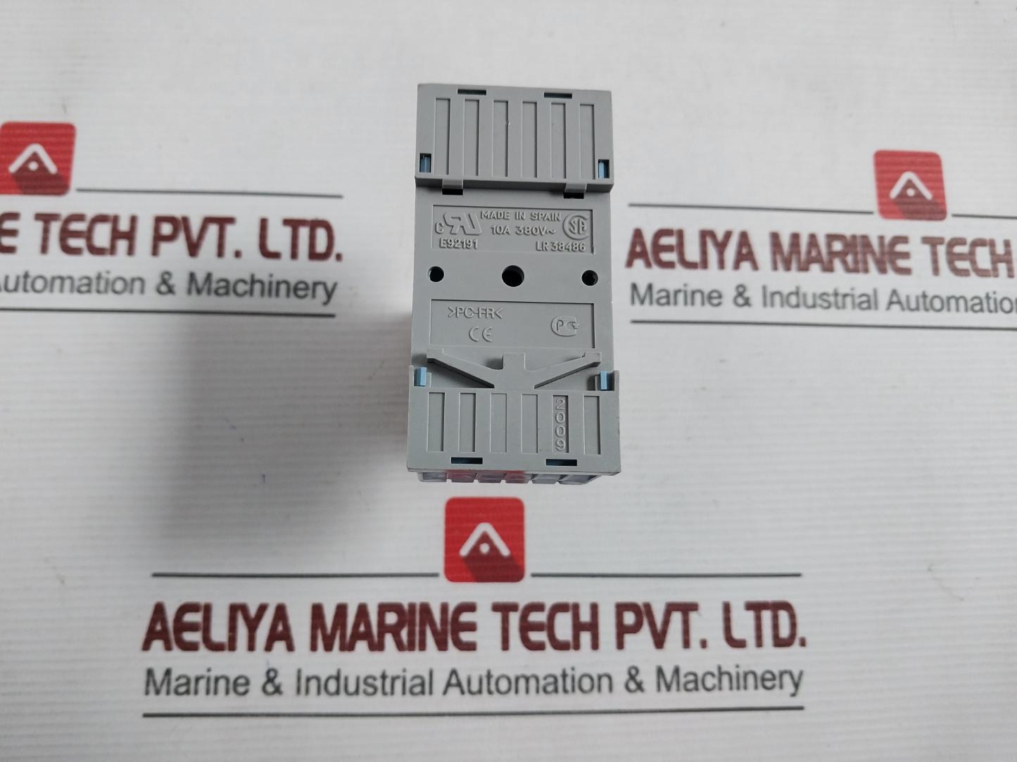 Releco C3-a30D /…V Plug-in Power Relay