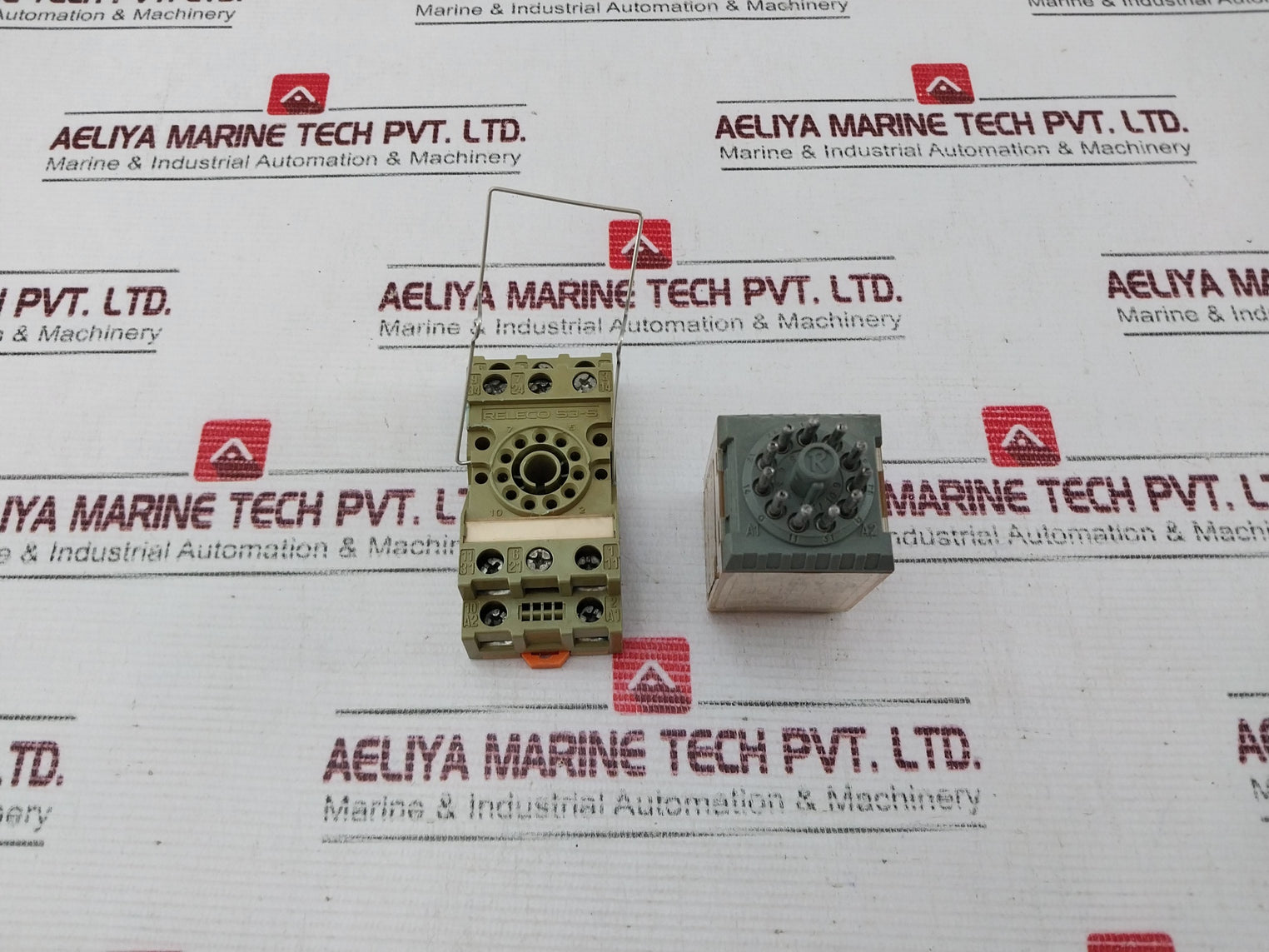 Releco C3-a 30 Power Relay With Base 10A, 380V