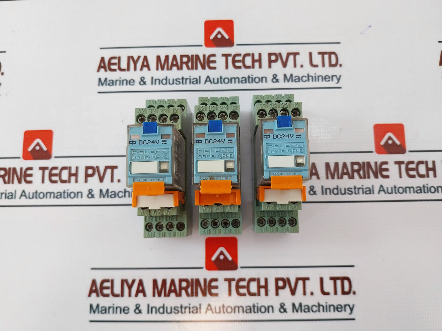 Releco Qr-c Relay With S9-m Base 5A