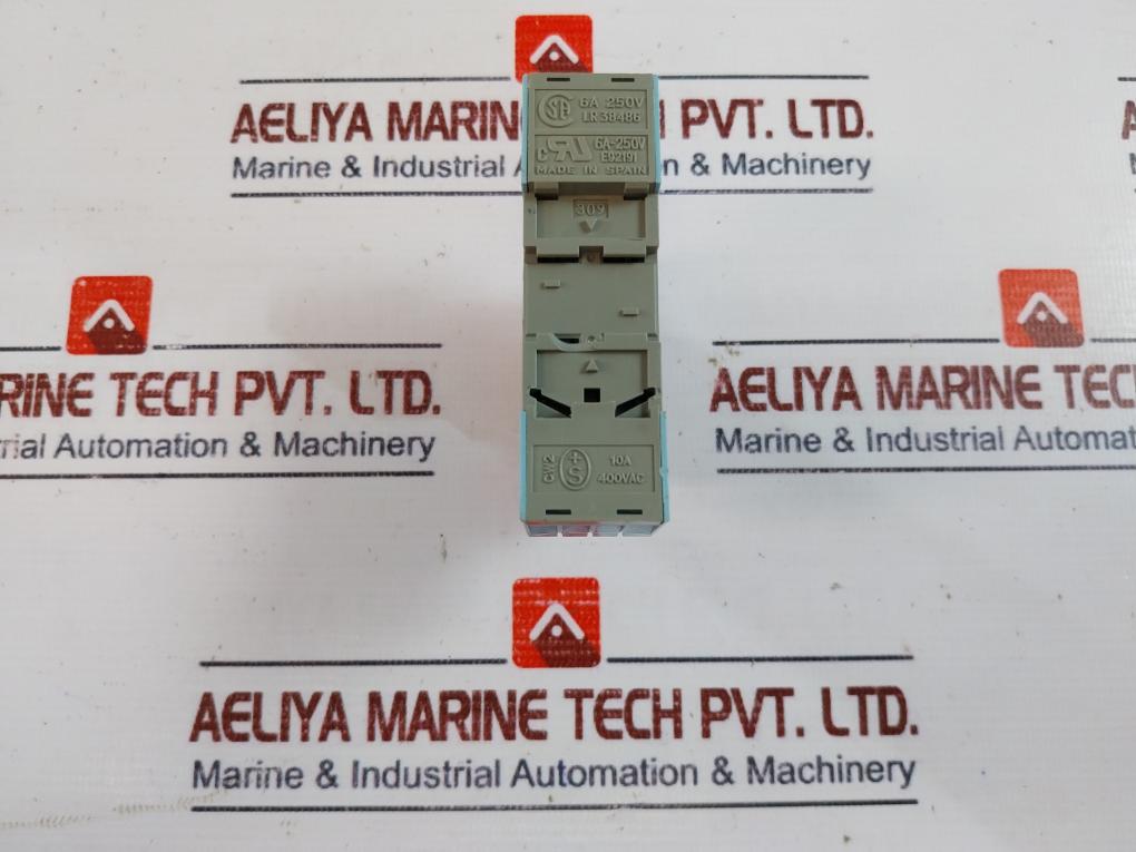 Releco Serie Qr-c C9-a41 Dx Miniature Relay With Base E92191 2 Poll 6A 250Vac