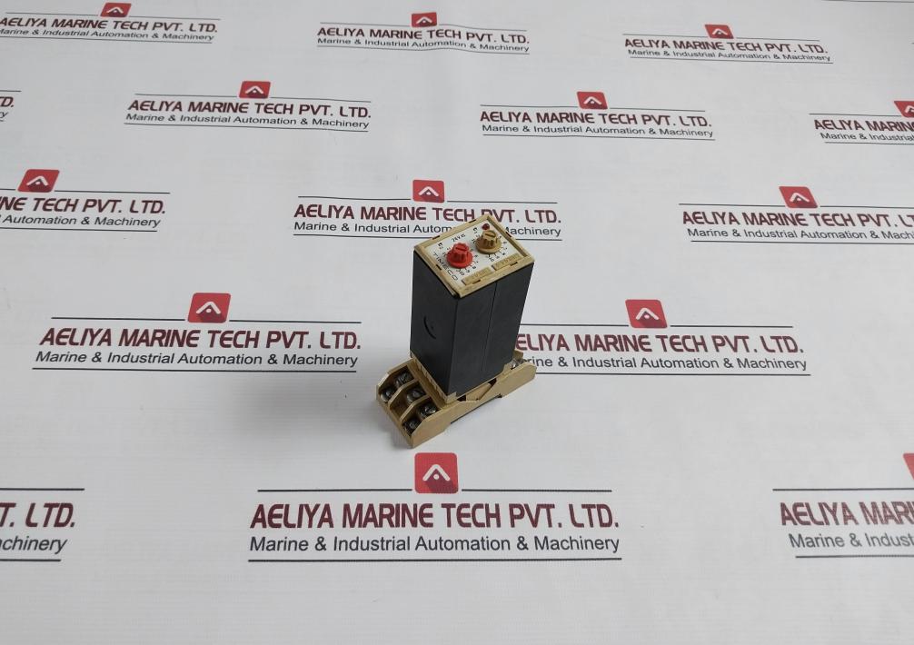 Releco Trz 40 Relay With Socket Base 24V Min: 0.6-6 10A 250V 1500Va