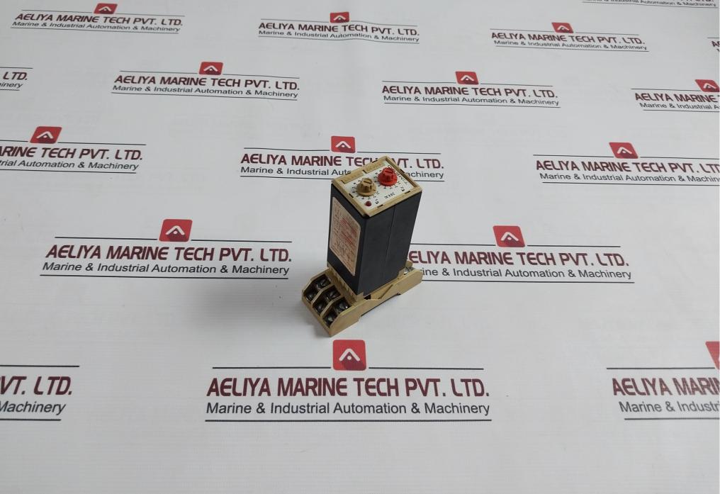 Releco Trz 40 Relay With Socket Base 24V Min: 0.6-6 10A 250V 1500Va