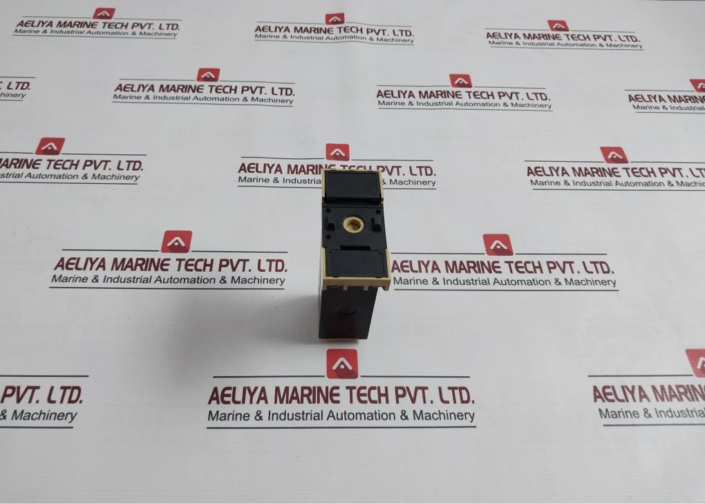 Releco Trz 40 Relay With Socket Base 24V Min: 0.6-6 10A 250V 1500Va
