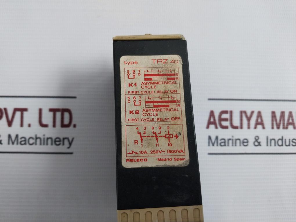Releco Trz 40 Relay With Socket Base 24V Min: 0.6-6 10A 250V 1500Va