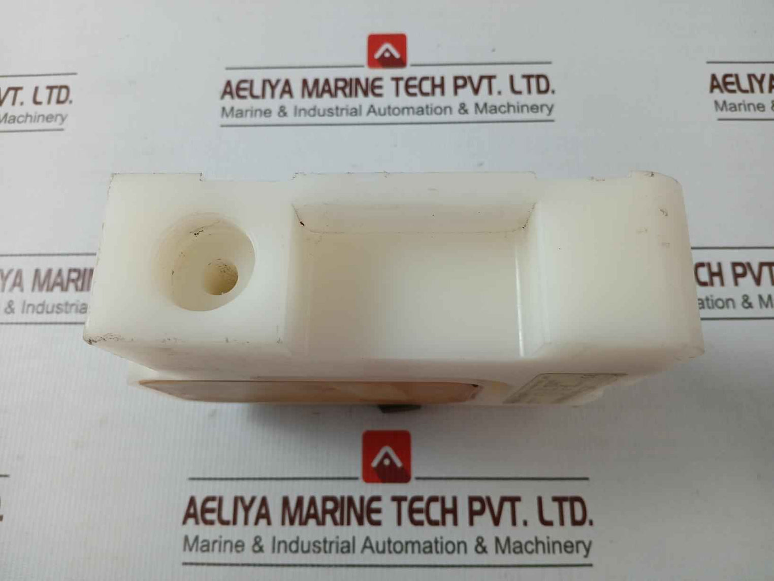 Rena 2391446 Flow Sensor Pvdf 24Vdc Ip65 7Bar 24L/Min