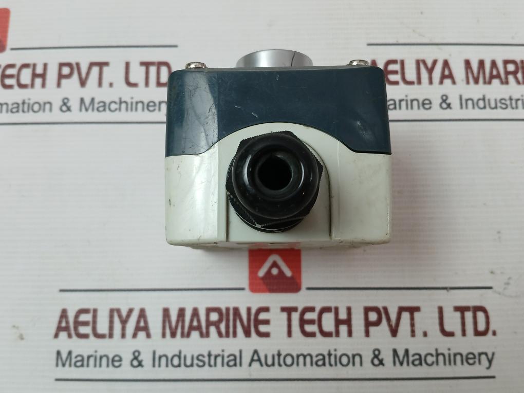 Reny R9C01Vn Green Push Button Switch Unit