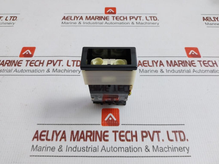 Reset Push Button Switch 03-121.011 Eao 250Vac 10A