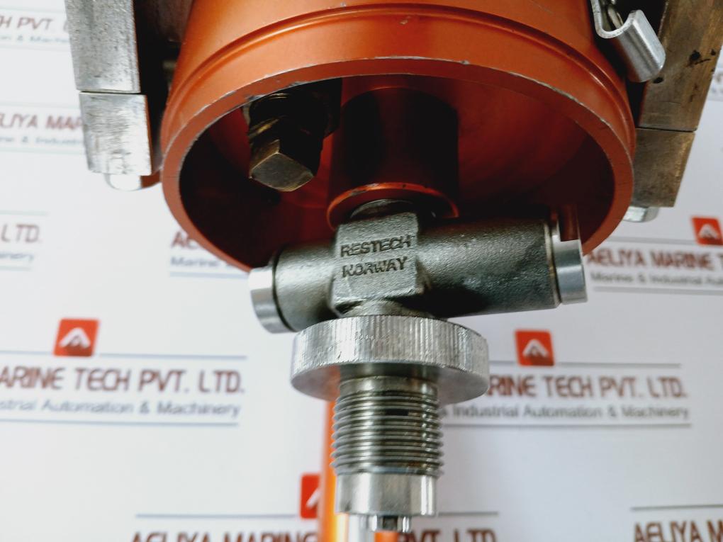 Restech Plt Pneumatic Line Thrower With Projectile 2101