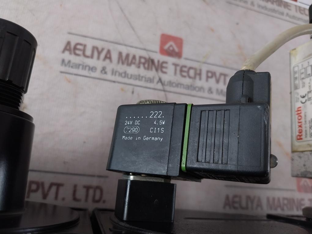Rexroth 0821 100 103 Pneumatic Control Unit With Valve Regulator Switch 24Vdc