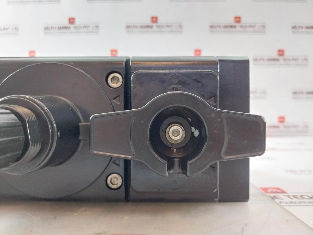 Rexroth 0821 100 103 Pneumatic Control Unit With Valve Regulator Switch 24Vdc