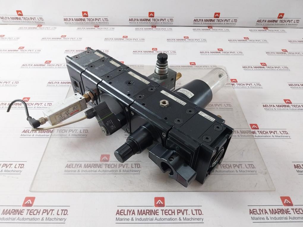 Rexroth 0821 100 103 Pneumatic Control Unit With Valve Regulator Switch 24Vdc