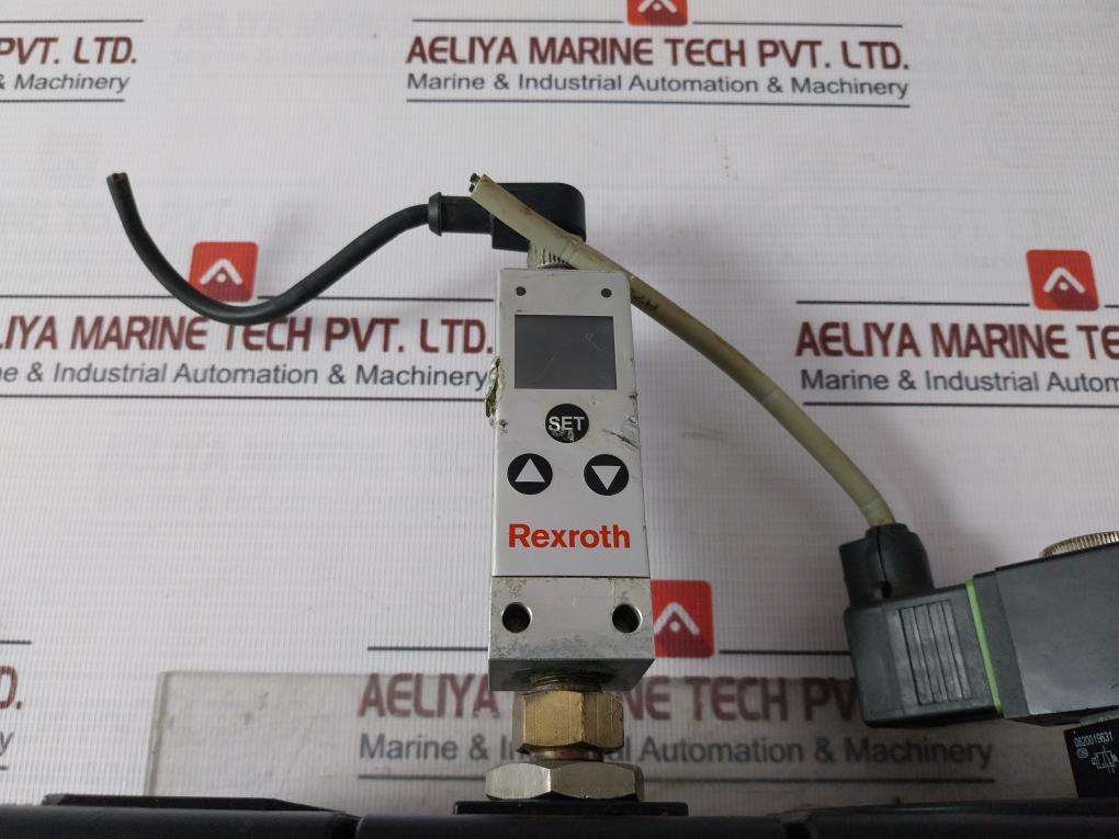 Rexroth 0821 100 103 Pneumatic Control Unit With Valve Regulator Switch 24Vdc