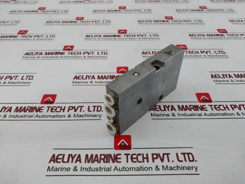 Rexroth 1 825 504 331 Valve Manifold F 1.2 17865