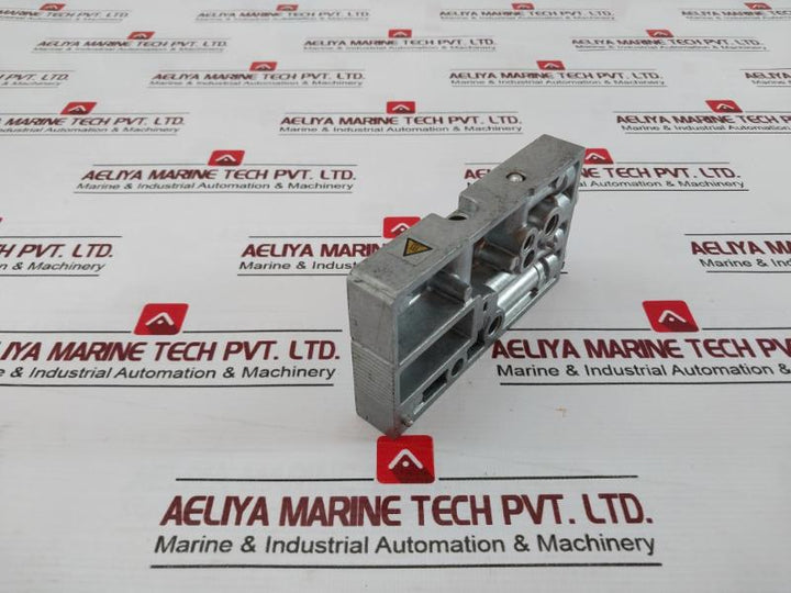 Rexroth 1 825 504 331 Valve Manifold F 1.2 17865