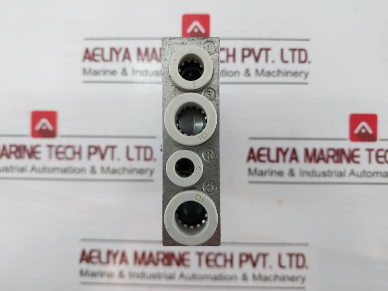 Rexroth 1 825 504 331 Valve Manifold F 1.2 17865