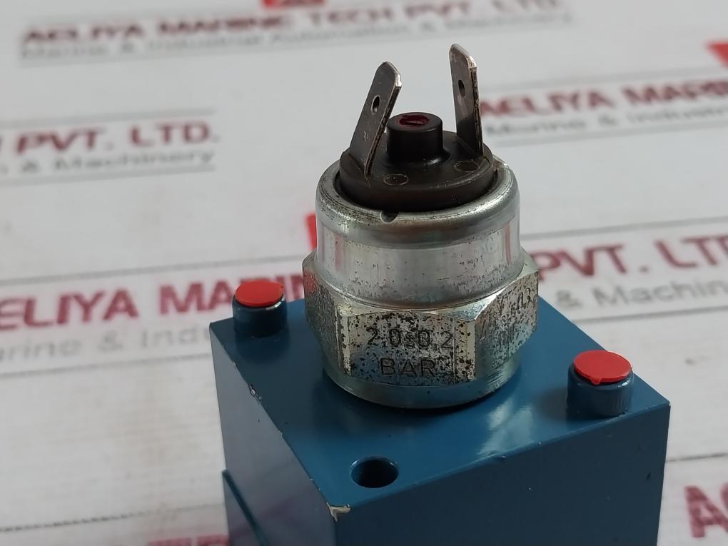 Rexroth 3526010220 Pressure Flow Control Valve With Switch 04W09 7291 441 014001