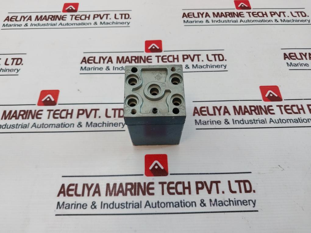 Rexroth 3526021000 Pneumatic & Control Valve Block