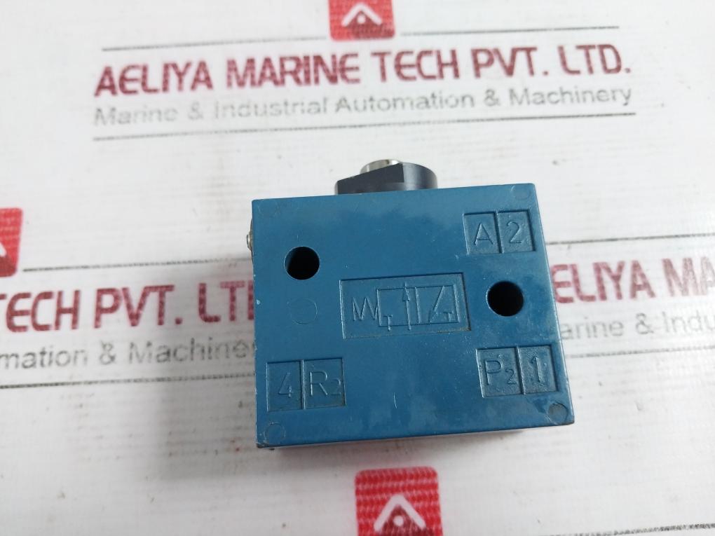 Rexroth 3630030000 3/2 Way Valve 002 2796