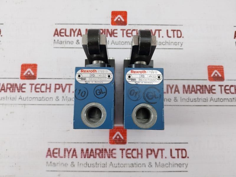 Rexroth 3630070000 Roller Lever Pneumatic Directional Valve 14W33 2A