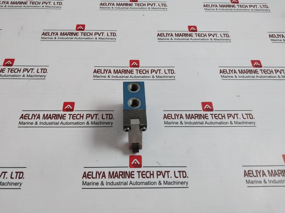 Rexroth 3630070010 Pneumatic Directional Valve 07W41