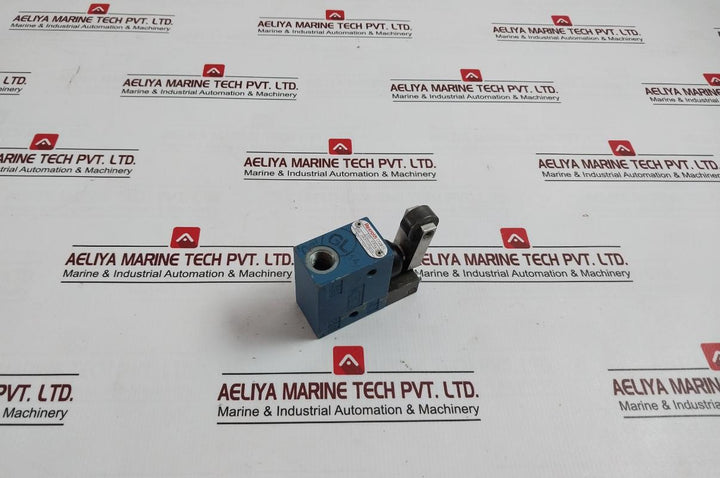 Rexroth 3630070010 Pneumatic Directional Valve 07W41