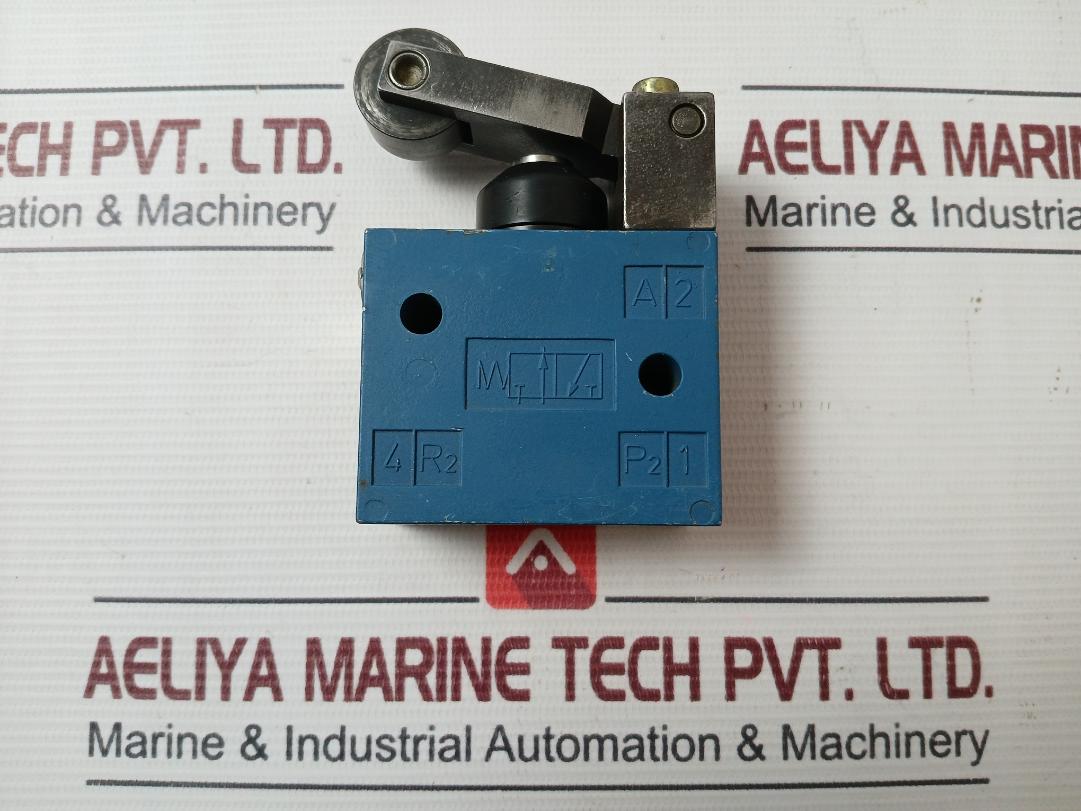 Rexroth 3630070010 Pneumatic Directional Valve With Roller 002