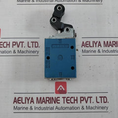 Rexroth 3630070010 Pneumatic Directional Valve With Roller V5-8822