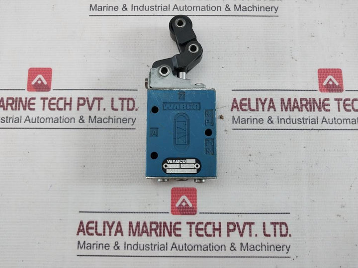 Rexroth 3630070010 Pneumatic Directional Valve With Roller V5-8822